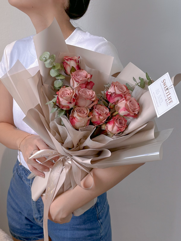 FAMIE Cappuccino Roses Bouquet BY SweetLife & Co Florist Penang